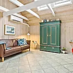 Дом отдыха Cozy In With Wifi